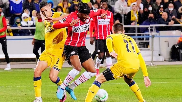 凭借均匀的 凭借均匀的