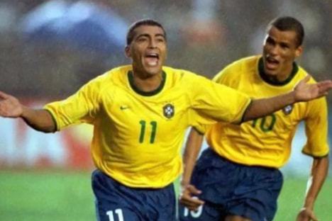 分6篮板7 分6篮板7